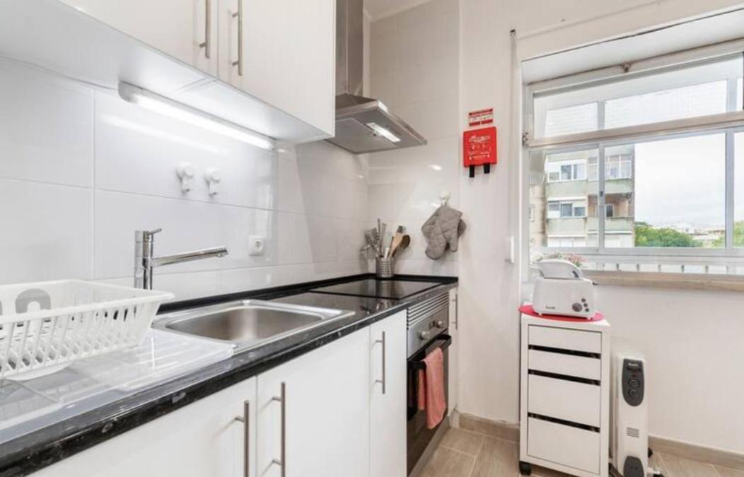 Beautiful 1 Bedroom Apartment Near Benfica Lisboa Dış mekan fotoğraf